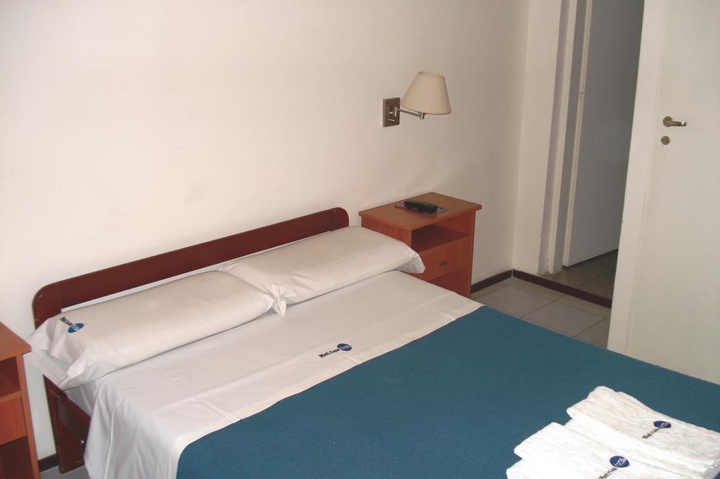 Mari Plaza Hotel Buenos Aires Exterior photo